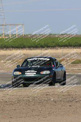 media/Apr-30-2022-CalClub SCCA (Sat) [[98b58ad398]]/Group 5/Race (Outside Grapevine)/